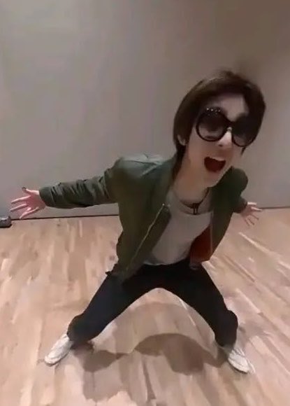 juhoonwink's tweet photo. eepy jju                                      APPY JJU!! https://t.co/NhHsvDAMLD