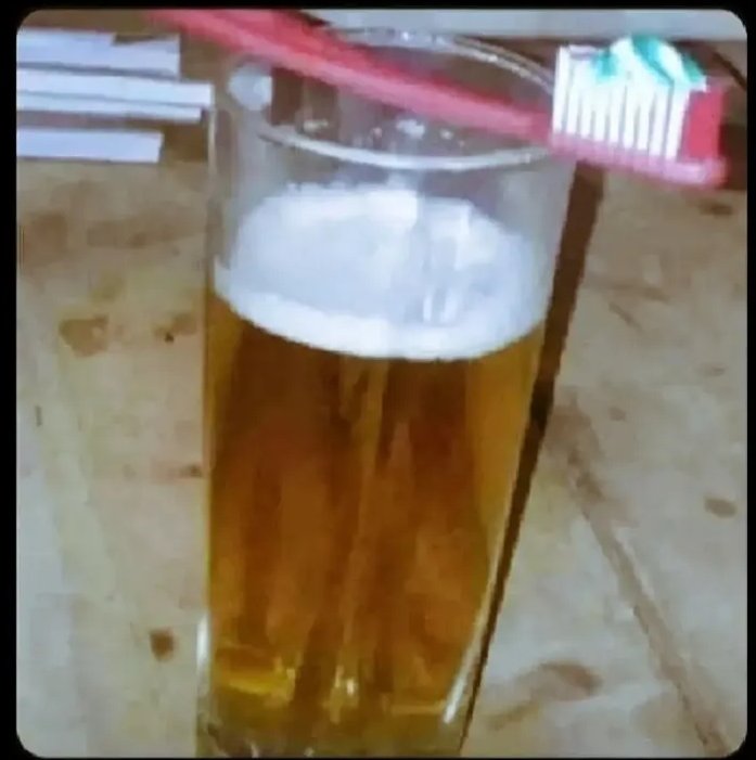 Miss_Kiah's tweet photo. Landlord anadhani siwezi brush meno https://t.co/jWu0VBsfKP