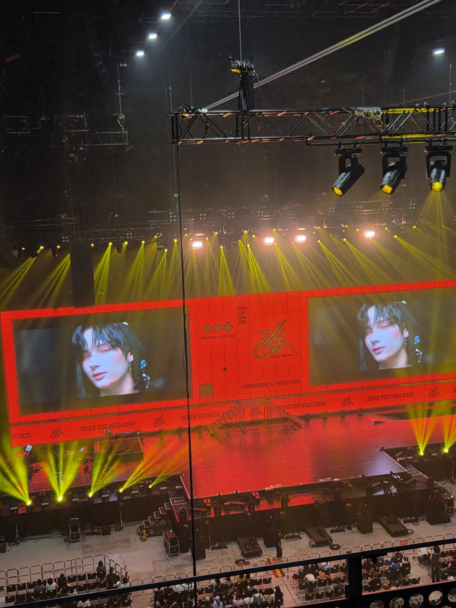 FLOWER202103's tweet photo. 今日はトゥバのコンサート
楽しんできまーす🙌 https://t.co/5je8mjKJJC