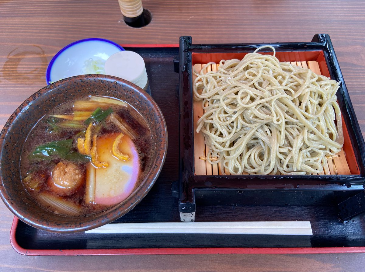 mdlt13f_'s tweet photo. 深大寺そばと揚げそば饅頭を食べました https://t.co/coCdHjRgOJ
