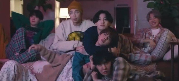 koostrous's tweet photo. just a reminder that jungkook directed the ‘life goes on’ mv the title track of BE which was supposed to be their last album before enlistment and put jin in the center throughout the whole mv and even pulled him into his arms 😭 https://t.co/clmpWzKOVR