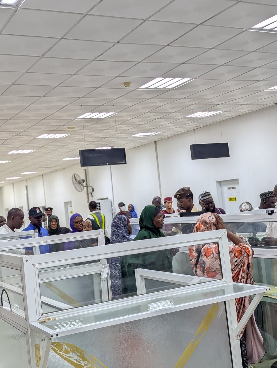 Asad_Mukty's tweet photo. THE AIRLIFT OF KANO STATE PILGRIMS HAS BEEN COMPLETED

​The final flight carrying Kano State pilgrims landed at the Mallam Aminu Kano International Airport at approximately 8:45 PM, conveying government officials and the remaining pilgrims.

​The Umza Air flight departed King Abdulaziz International Airport in Jeddah at around 5:25 AM, Saudi Arabian time. We pray that Allah accepts their Hajj and rewards their acts of worship. Ameen.

#Hajj2026
@nigeriahajjcom