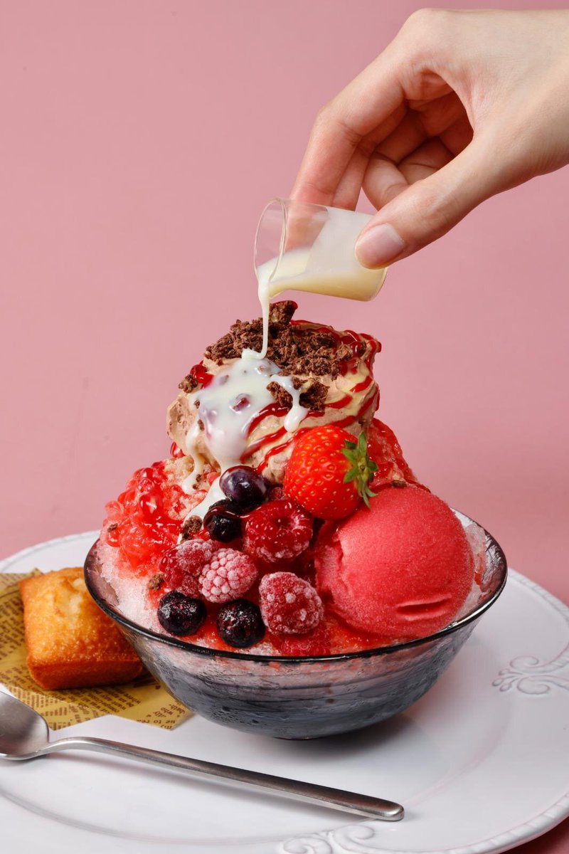 ______hnjs's tweet photo. パフェ仕立てのかき氷🍧パフェ氷
期間🍧2026年6月22日～9月頃
📍パティスリー＆カフェ デリーモ 麻布台ヒルズ店 https://t.co/X4spT0DgL7