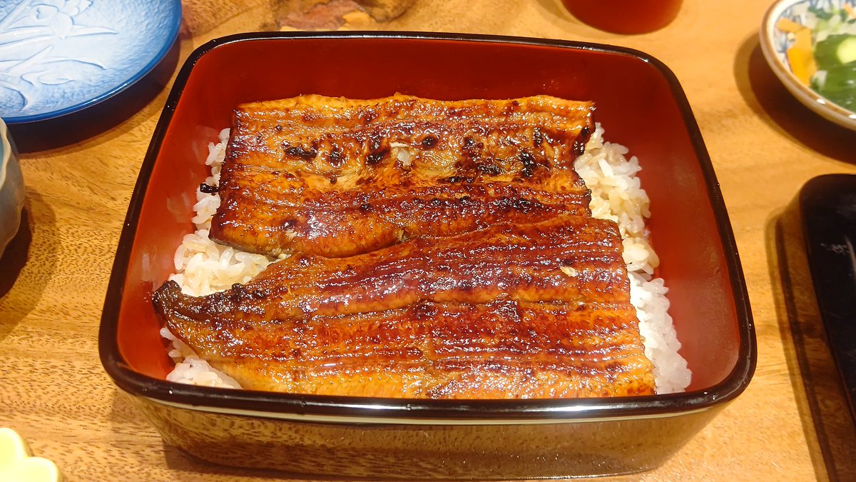 Mit_906na's tweet photo. 土曜日に食べたうなぎ∈(ﾟ∈∋ﾟ)∋ https://t.co/hWRDozIDmb
