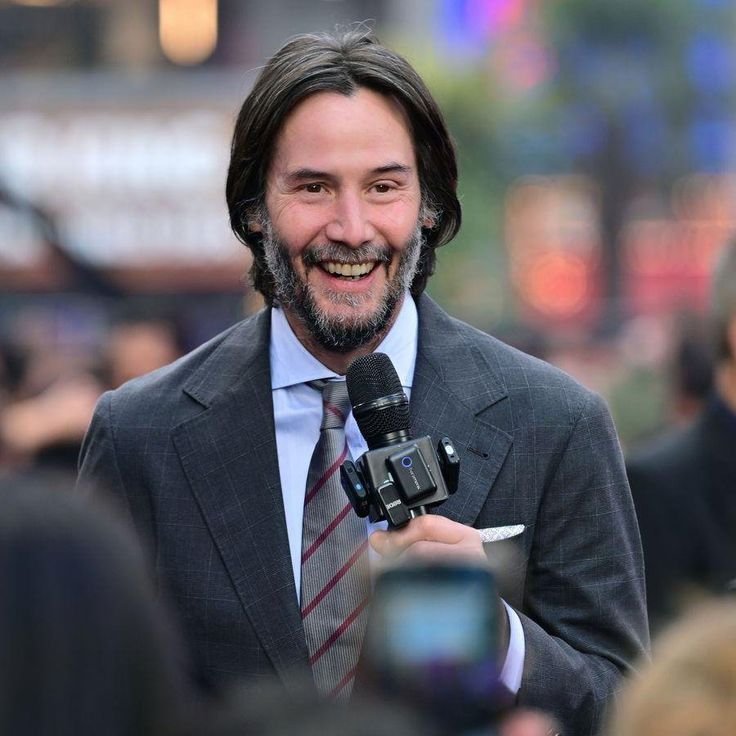Keanureve1841C's tweet photo. If you had 30 seconds to answer… ⏳

Is Keanu Reeves one of the smartest people alive right now?

Be honest… no overthinking 👇

A. Yes — genius level 🧠
B. Very smart, but not top 🤔
C. Overrated 😅
D. Not really ❌ https://t.co/c3YrbzG1LZ