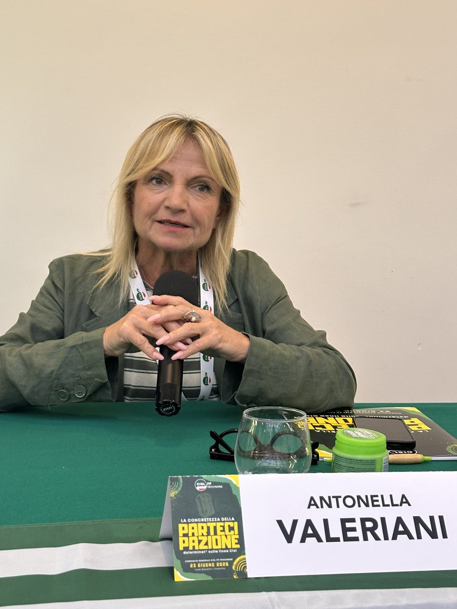 cisl_fplazio's tweet photo. La segretaria generale della @cislfrosinone, @antovaleriani al Consiglio generale @CislFpFrosinone 

#ilmiolavorovale https://t.co/o2dJnry2zD