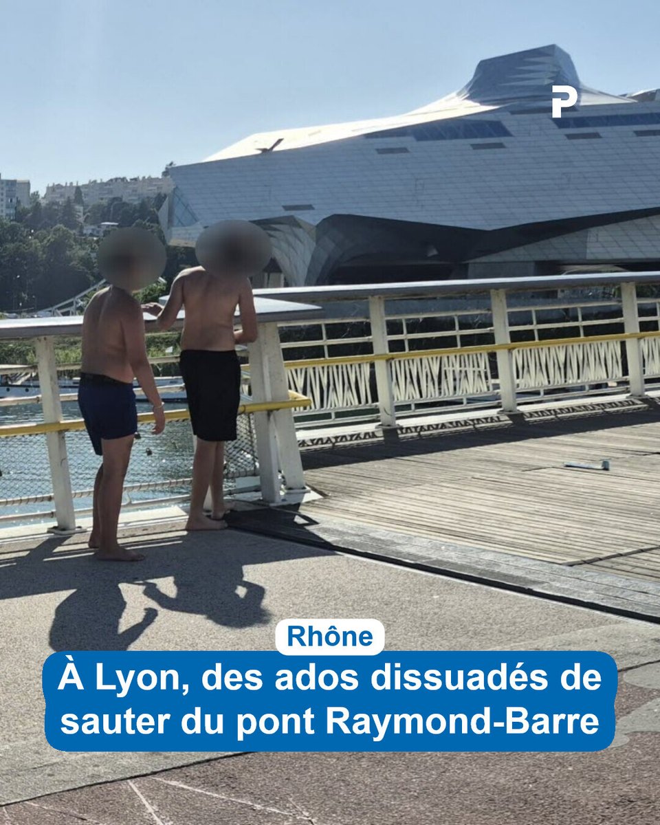 leprogreslyon's tweet photo. 🔴Ce lundi 22 juin, des passants ont évité le pire en raisonnant des adolescents prêts à plonger dans le #Rhône depuis le pont Raymond-Barre qui relie #Confluence à #Gerland. Un défi dangereux lié à la canicule, qui pose la question des espaces de fraîcheur en ville. #Lyon
➡️ https://t.co/LTUxqjZI77