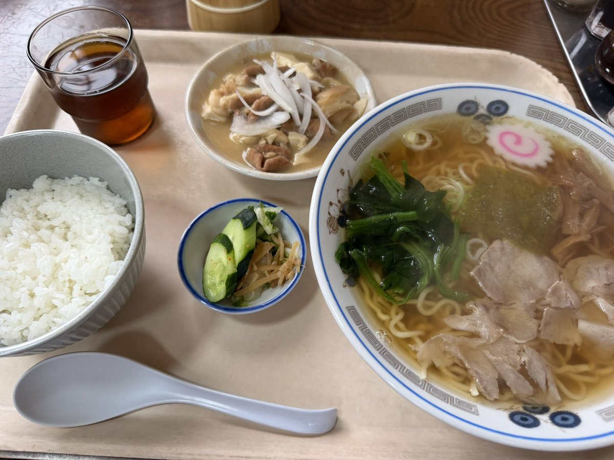 グリフォン tweet media