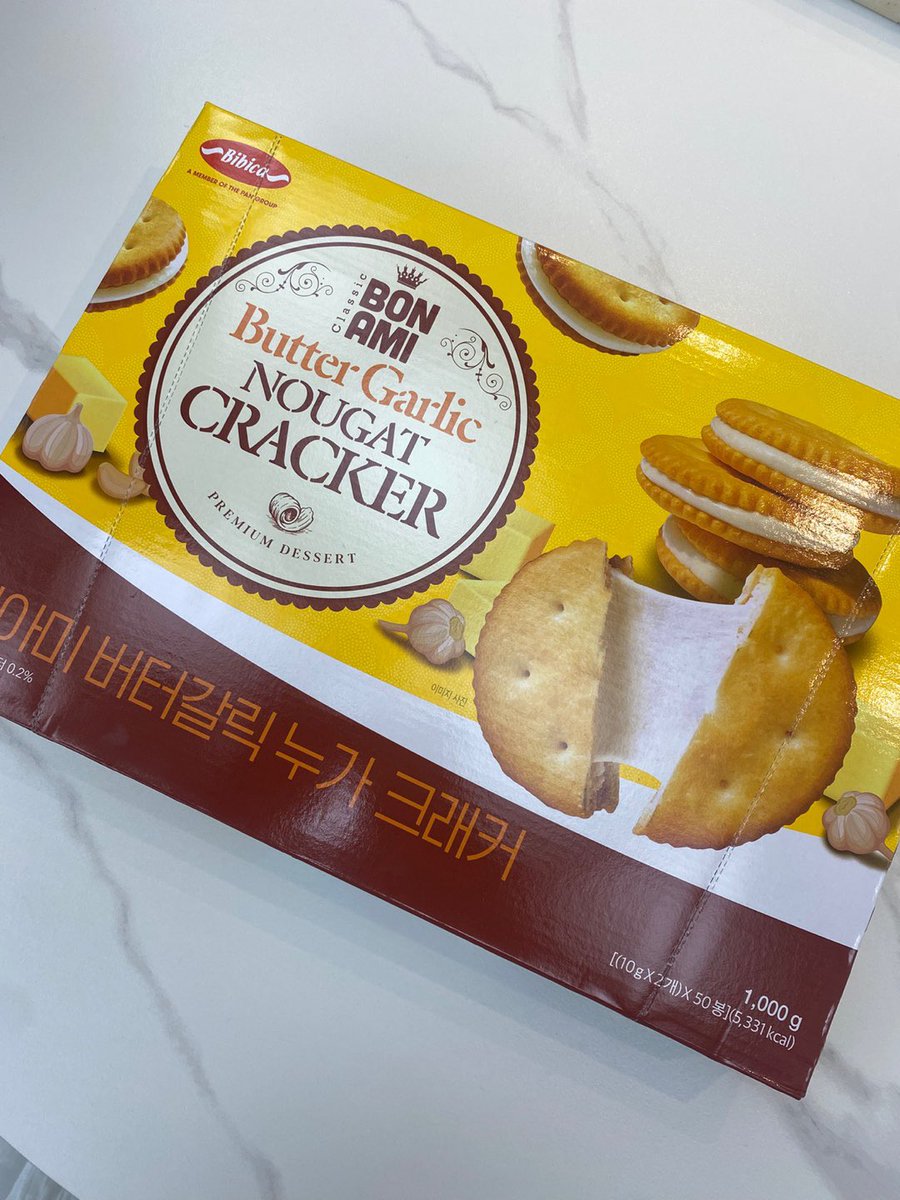 lamicheJP2002's tweet photo. .
通訳の最近のおすすめお菓子🤍

ガーリックバター味のクラッカーに甘いヌガーが入っていて、
甘じょっぱさがクセになる味…！

一度食べたら止まりません😂

韓国のスーパーなどで見つけたら、ぜひ買ってみてください✨

#ラミチェ皮膚科 https://t.co/ccdDhKpUBJ
