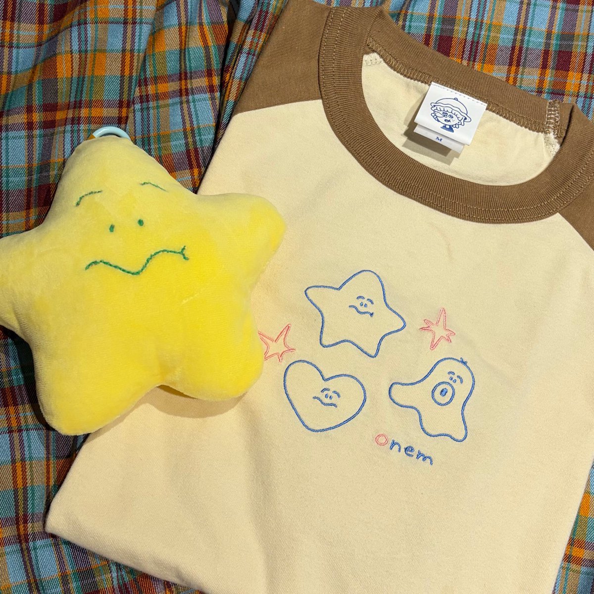 honey__ruby's tweet photo. 『ゆいちゃんのTikTok見てる！流れてきた！』
とか、『これもだよ！』『今日着てる服もさー！』とか、、
みんなの推し活参戦服に選んでいただけてることに大変感謝だし、みんなのその一言でお仕事頑張れます🫶🏻✨ありがとう( ᵕ̩̩ ᵕ̩̩ ) https://t.co/tDbNqz7Rsl