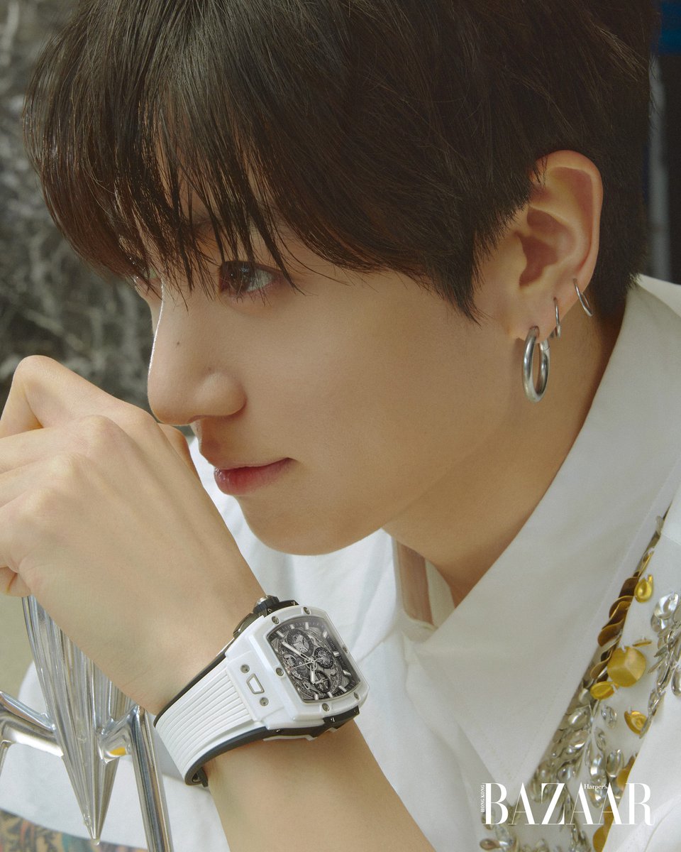 ddakgu9_JK's tweet photo. Harper's BAZAAR HK #정국 ♥️✅️✍️
https://t.co/vpEDW1UTqc

JUNGKOOK FOR HUBLOT
#JUNGKOOKxHUBLOT
#JUNGKOOKForHUBLOT https://t.co/P9OalUceOj