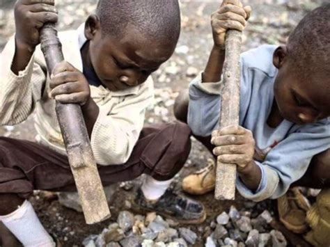 StephanieT313's tweet photo. @CitizenFreePres AND
Something the alternative energy advocates don't want you to know! CHILD MINERS aged 4 living a HELL on Earth so THEY can drive an electric car or have solar: Awful human cost in squalid Congo cobalt mine GREEN ENERGY (not so green) CHILD SLAVE LABOR 

https://t.co/8TEriLL6Ji https://t.co/po4wlZhBP8
