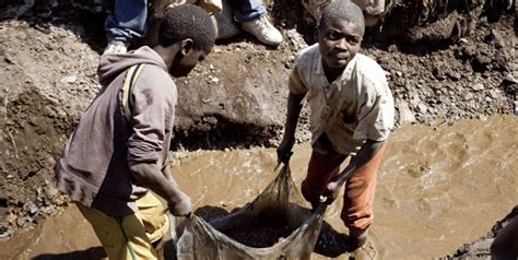 StephanieT313's tweet photo. @CitizenFreePres AND
Something the alternative energy advocates don't want you to know! CHILD MINERS aged 4 living a HELL on Earth so THEY can drive an electric car or have solar: Awful human cost in squalid Congo cobalt mine GREEN ENERGY (not so green) CHILD SLAVE LABOR 

https://t.co/8TEriLL6Ji https://t.co/po4wlZhBP8