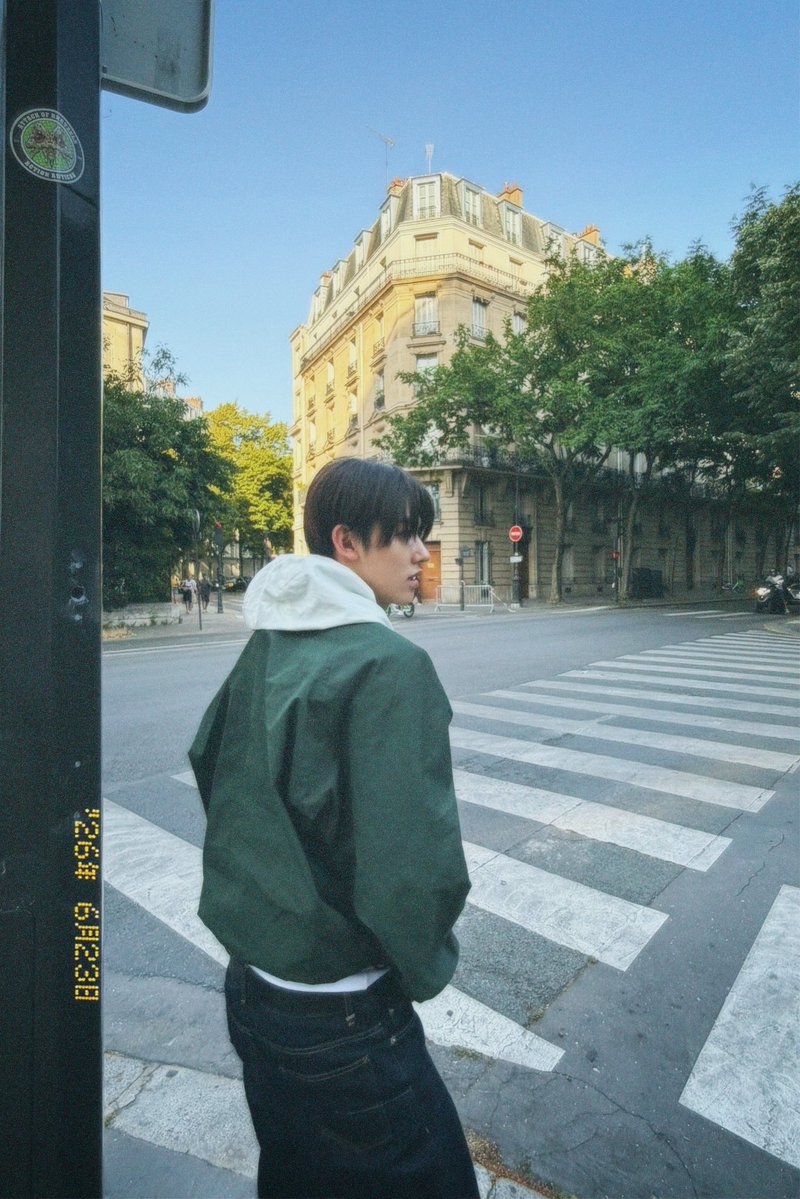 eomseaniee's tweet photo. SEAN + PARIS + DIOR  ♡⃛📷 𖥔 ݁ ˖ https://t.co/MiGwPpTLwk
