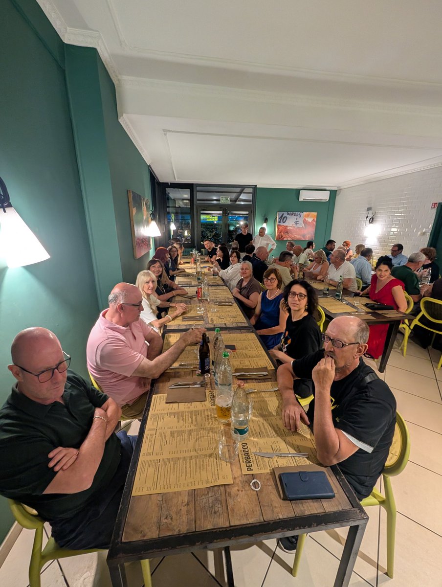 Ale_Cugini's tweet photo. DUE ANNI DOPO

Sono passati due anni dalle elezioni comunali di #Chiari del 2024, vinte dalla nostra squadra a sostegno del Sindaco Zotti.

Ci siamo ritrovati come Centrodestra ancora più numerosi, forti e uniti di due anni fa.

Avanti così, perché il meglio deve ancora venire! https://t.co/4laY9Dtjxf