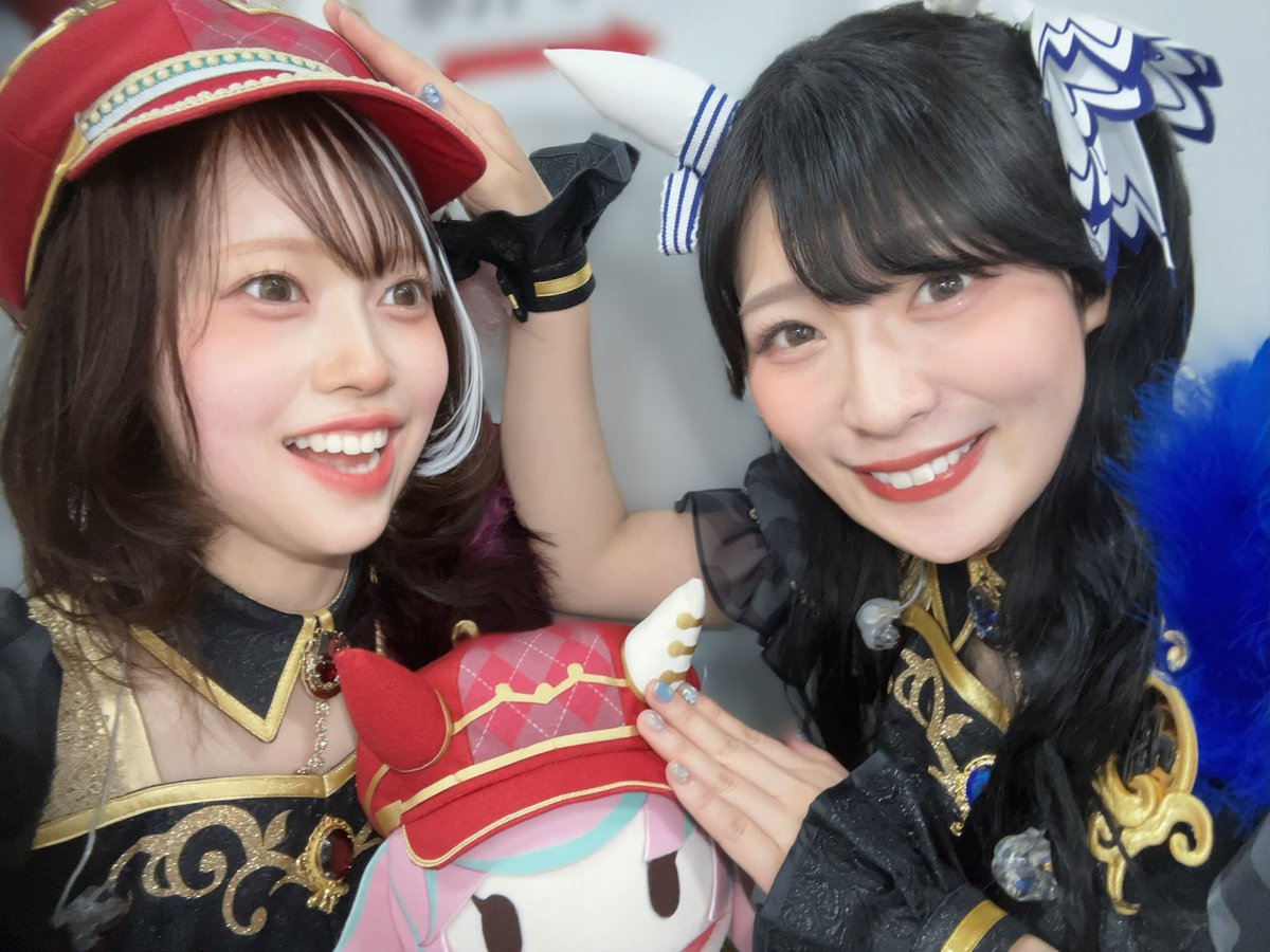 otsukimaccha's tweet photo. ウマ娘キャストの方々⟡.*

海弓 シュリさん フォーエバーヤング役🕶

千賀 光莉さん エピファネイア役💬

嶋野 花さん ヴィクトワールピサ役👼

#ウマ娘7th東京D1 
#ウマ娘7th東京D2 #ウマ娘7th
#5周年両日出走組 ❤︎ https://t.co/7O0tKiEhMq