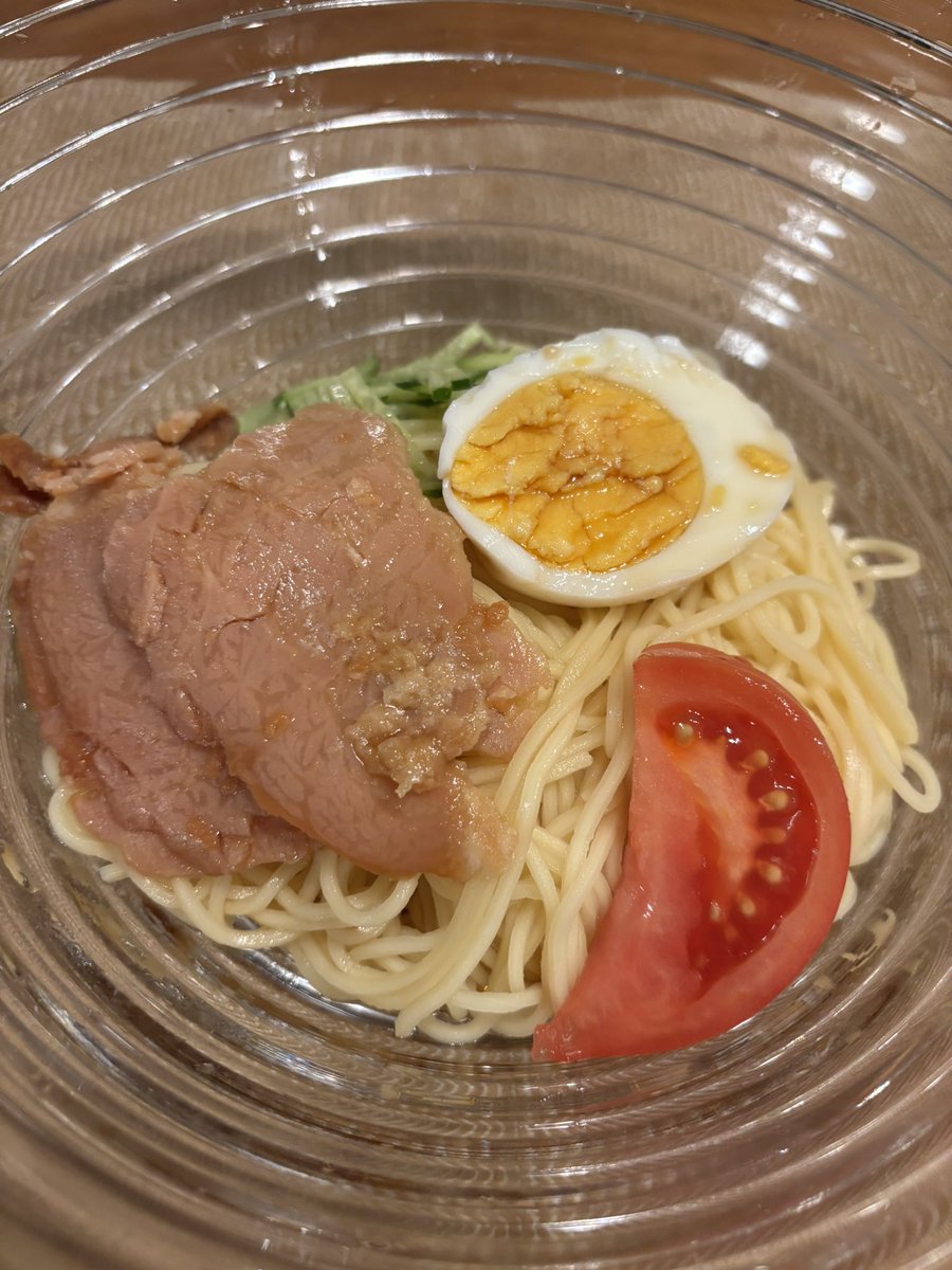 meganepanda's tweet photo. 冷やし中華・ゆず https://t.co/uDMInmSrHr
