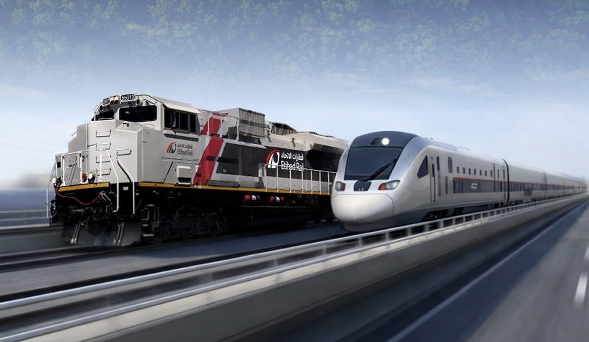 kh3lij_Arabi's tweet photo. 🔴🇦🇪 مشروع السكك الحديدية (Etihad Rail) يُعد من أكبر مشاريع البنية التحتية في تاريخ دولة الإمارات، وهو أول شبكة قطارات وطنية متكاملة لنقل الركاب والبضائع في الدولة.

• طول الشبكة: نحو 900 كيلومتر(مرحلة أولى)
• سرعة قطارات الركاب: تصل إلى 200 كم/ساعة. https://t.co/z29GfkUG1h
