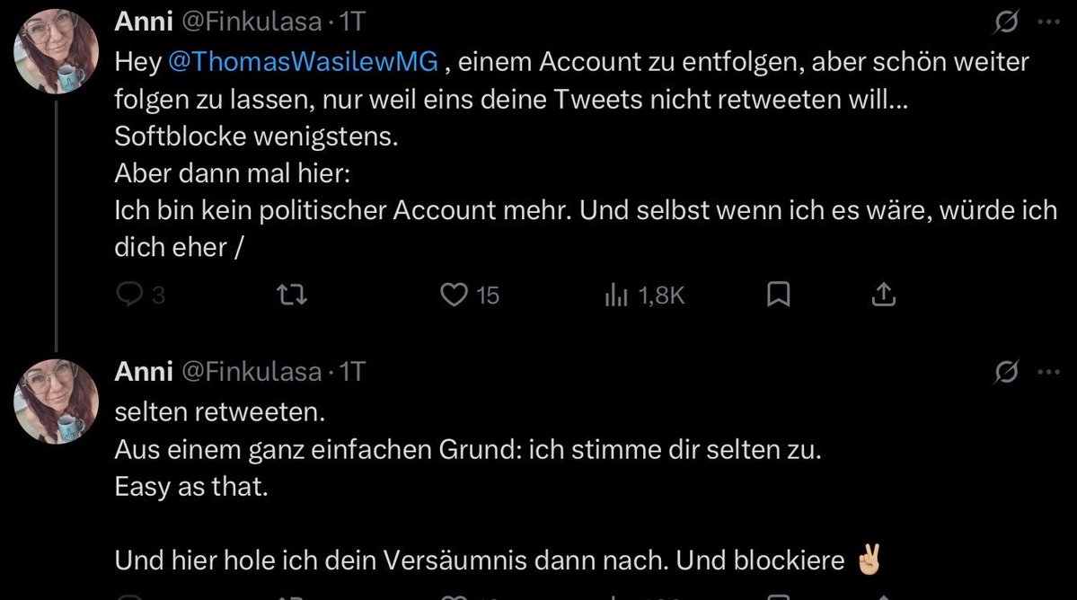 DaisyBunsi's tweet photo. Wählt weise 
So erhebet euch von euren Ketten (Finku)
Oder bleibet der winselnde Knecht vom Thomas (Lülü). 

Thomas, der sich gerne ganzseitig im Spiegel Magazin sehen würde. Er ist ganz sicher kein bequemer Narc
 zisst, nein. https://t.co/FduDKitlOC