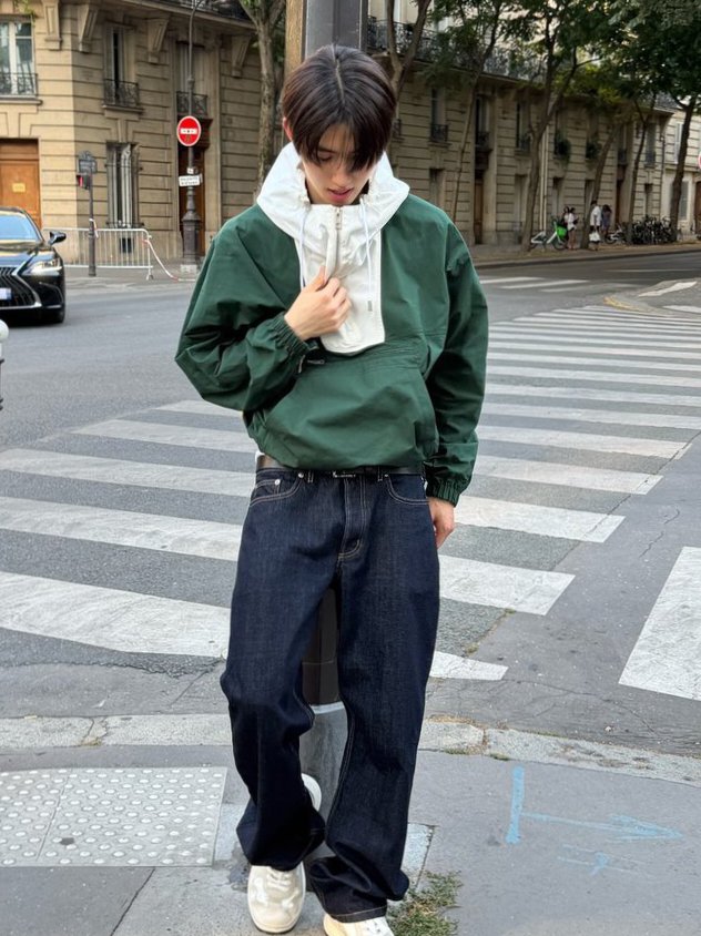 xxeoje's tweet photo. SEONGHYEON KENA UDARA PARIS CAKEP BGT DAH ASLI https://t.co/KvgHzAMRsi