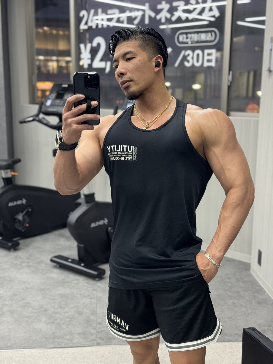 Weggy_Fit's tweet photo. 今日もまためちゃくちゃ良い筋トレが出来て、肩の筋肉が喜んでるわ😆🤙 https://t.co/1FW6w7VGHZ