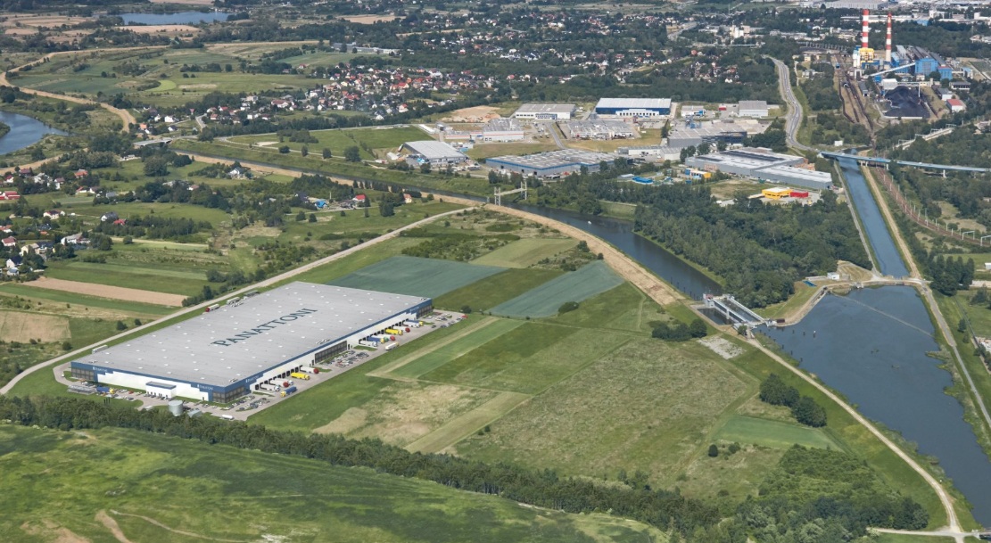 DOMPRESSPL's tweet photo. Panattoni i Eika Asset Management rozpoczynają inwestycję logistyczną w Skawinie: https://t.co/FCKQu9oZQa  
#Panattoni #dompress #rynekmagazynowyPolska #nieruchomościlogistyczne https://t.co/1eT4EzNKet