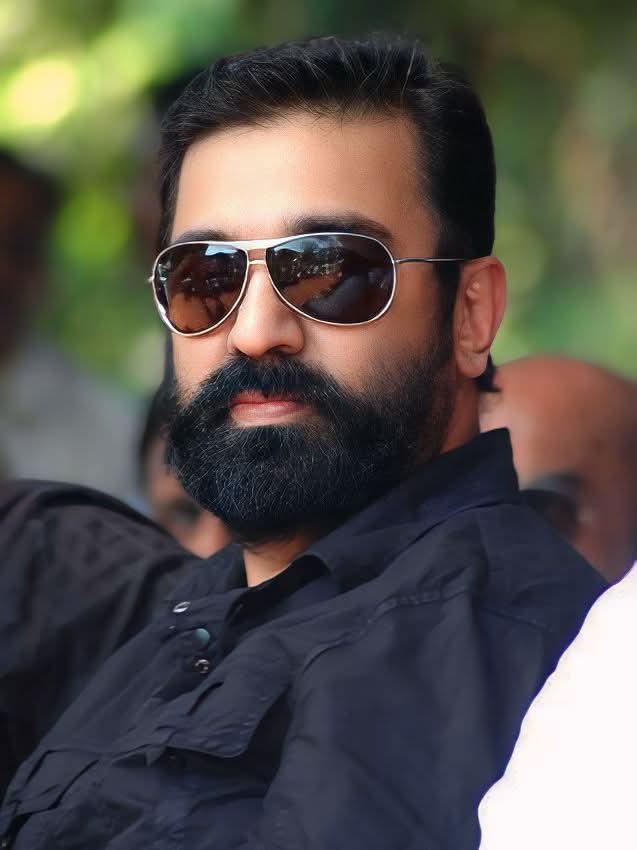rajibal83618083's tweet photo. @ikamalhaasan யோவ் ஆண்டவரே உனக்கு இருக்கற அறிவுக்கு நீ சீப் மினிஸ்டரா உட்கார வேண்டிய இடத்தில யார் யாரோ உக்காந்து இருக்காங்க வயிறு எரியுது https://t.co/WyZwcayHRD
