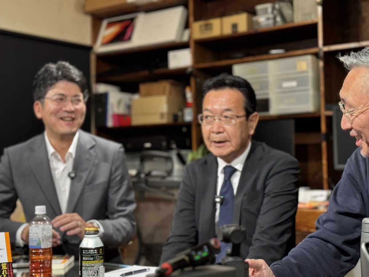 office_kawauchi's tweet photo. 土竜（もぐら）こと、
土田竜吾さんと選挙以来の再会です！ https://t.co/wQUpW1QRi9