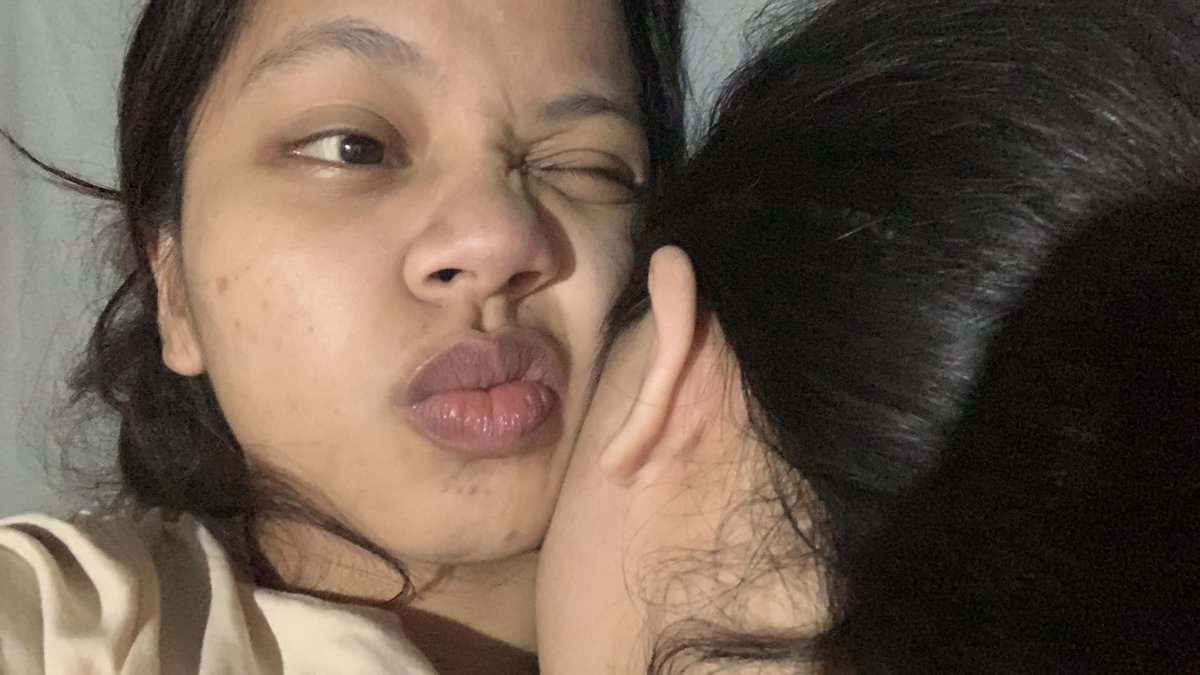 moizxch's tweet photo. mahal na mahal kita, den. https://t.co/84X2LMLmjc