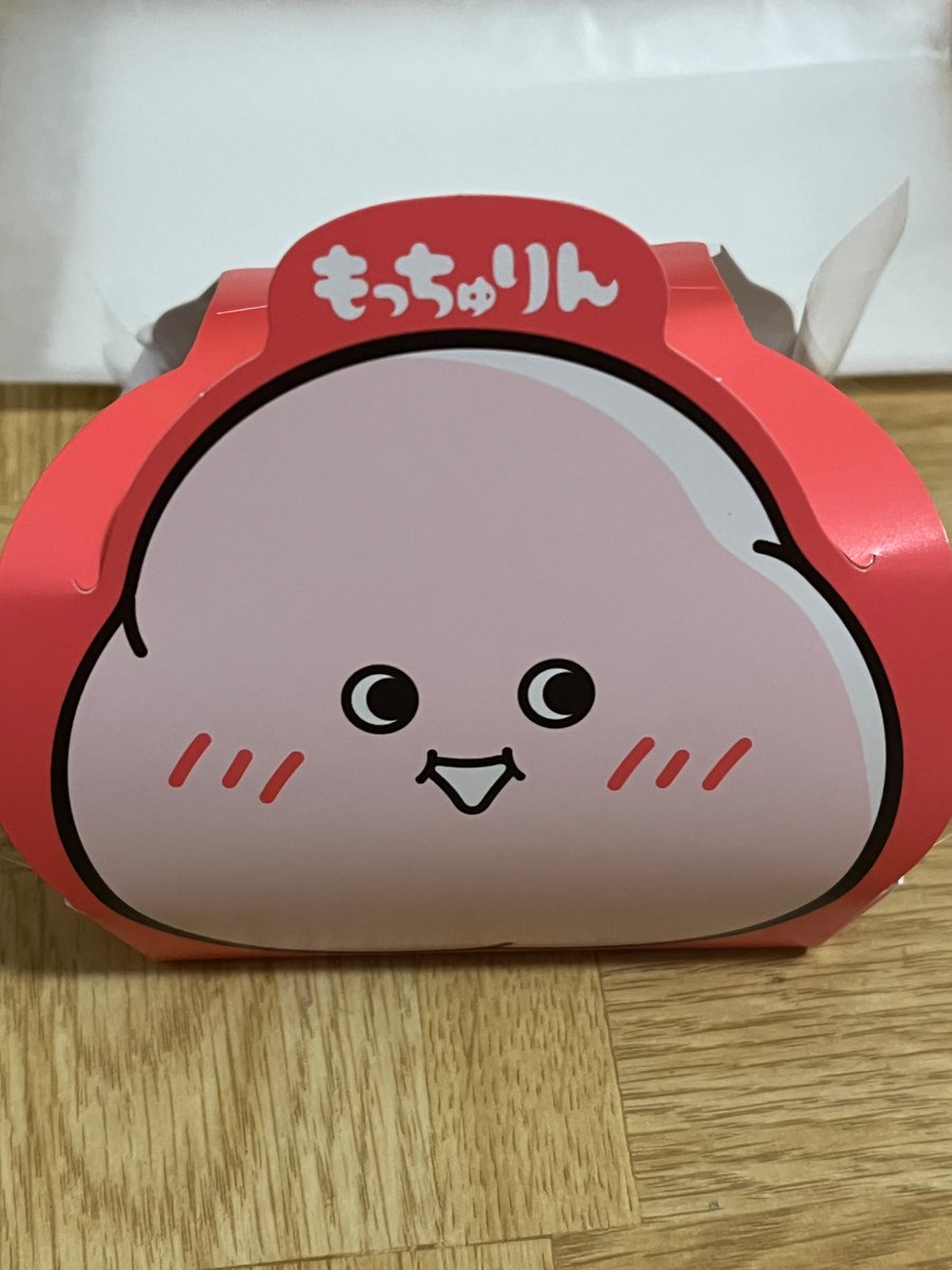 onimaddeath's tweet photo. 初もっちゅりん！
幼なじみがくれた！
うまい！ふわふわした感じの後のモチィィがきな粉に良く合う https://t.co/xsrnbxtAYH