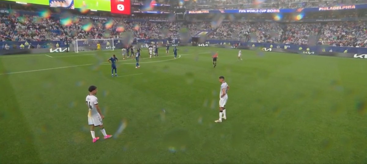 rgba_official's tweet photo. Fighting in the rain! Nothing could stop the spirit of ⚽️.
World Cup with RGBA ♥️💚💙🔵 https://t.co/Ddu9VTBLZd