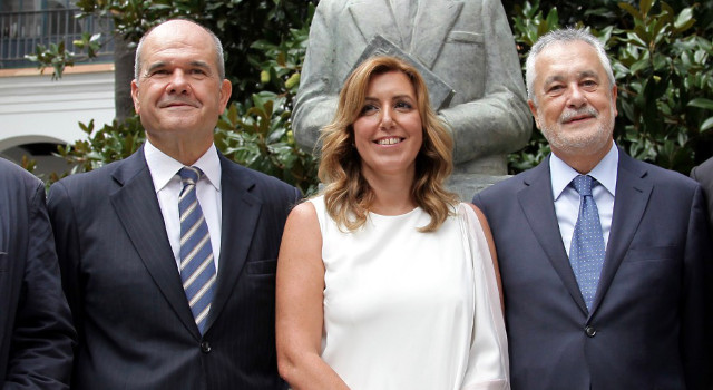 Torres43Dani's tweet photo. Lo de Susana Díaz es para mear y no echar gota.
Cuantos millones han devuelto de los millones robados a los parados de Andalucía?.
#23JunioESP https://t.co/JeoHuVakws