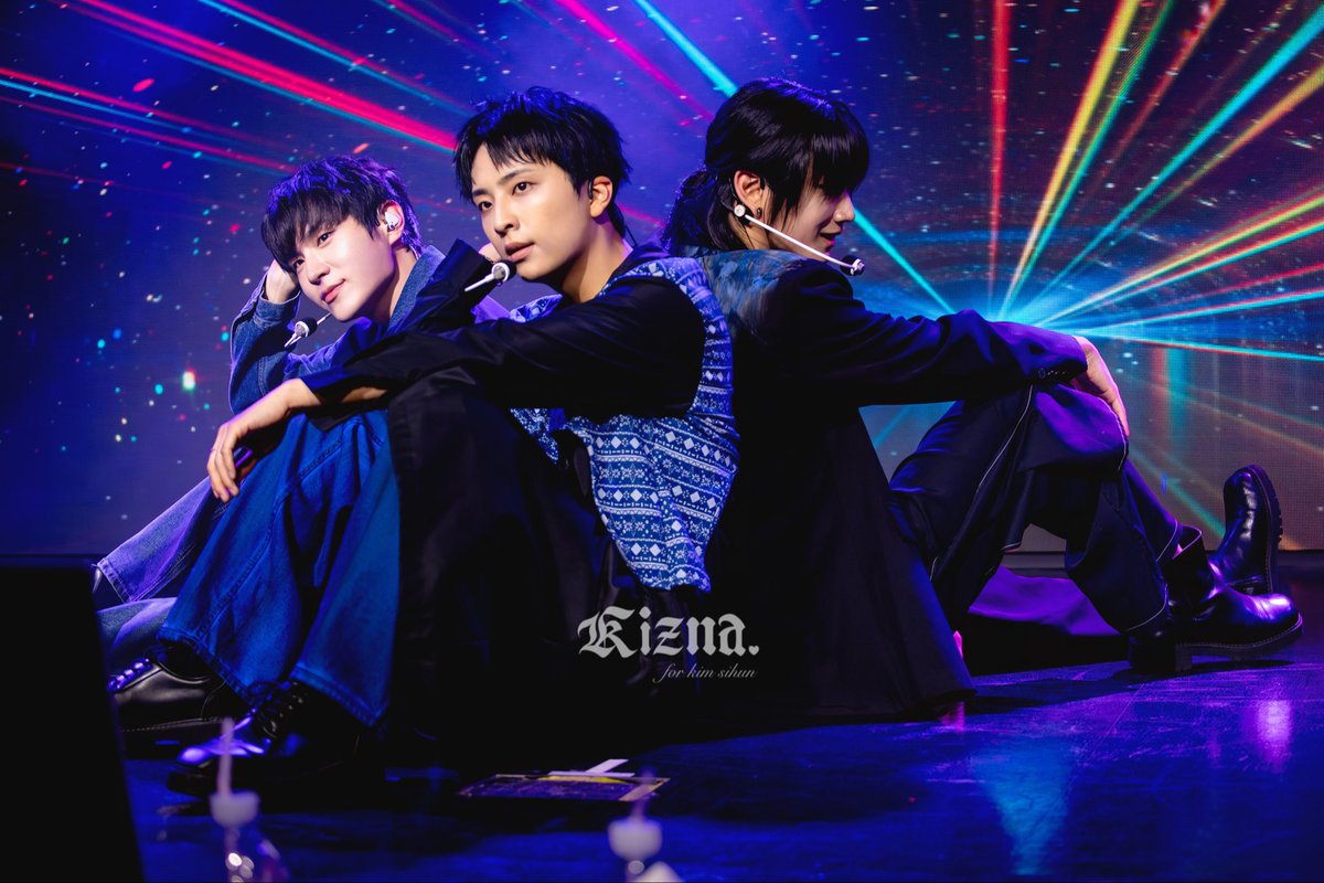 Kizna_s's tweet photo. 2026.06.21
SHUN&amp;SEONG JUN&amp;LUVEN'S
ONE MAN LIVE in SEOUL

REMEMBER ME 💛💙💜

#BDC #kpop 
#홍성준 #김시훈 #윤정환 
#시훈 #정환 #성준
#ジョンファン #ソンジュン #シフン
#ホンソンジュン #キムシフン #ユンジョンファン https://t.co/sXQjDHtwmF