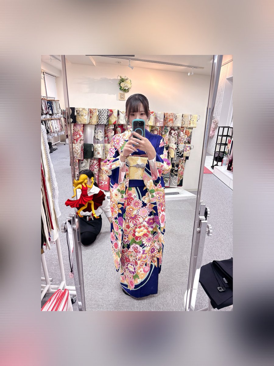 yuuka838's tweet photo. 振袖着付けの練習台👘✨️
成人式で着たかった青💙”
ちなみに昨日は赤着た❤️” https://t.co/BK5ncTjlVW