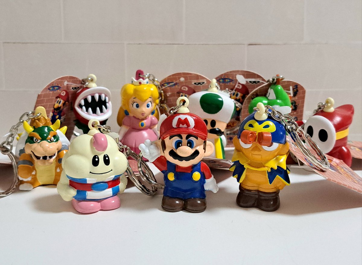 スーパーマリオRPGソフトキーホルダー、バンプレスト製全9体 1996年