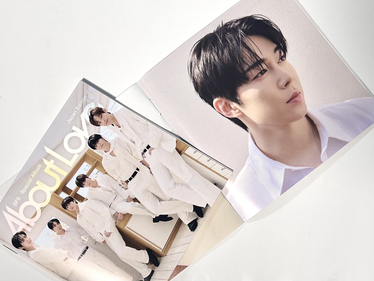 mimisf9's tweet photo. 상혁시
SF9 Special Album 『About Love』 Japan Edition✨
白シャツのサンヒョクがめちゃめちゃかっこいい🤍🩵

#SF9 #다원 #DAWON #ダウォン
@xleexekdnjs https://t.co/ERApezNKVj