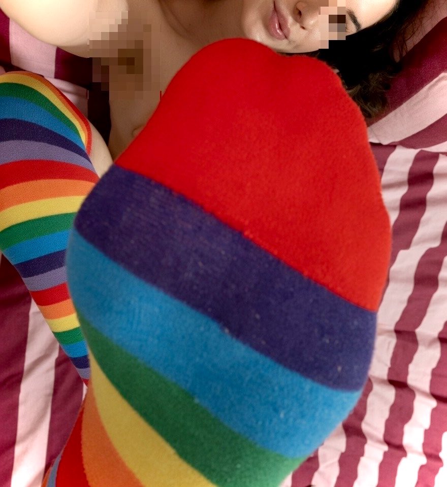 Celleessttee's tweet photo. Do u like my new socks? 😍 https://t.co/8kCgChniqt