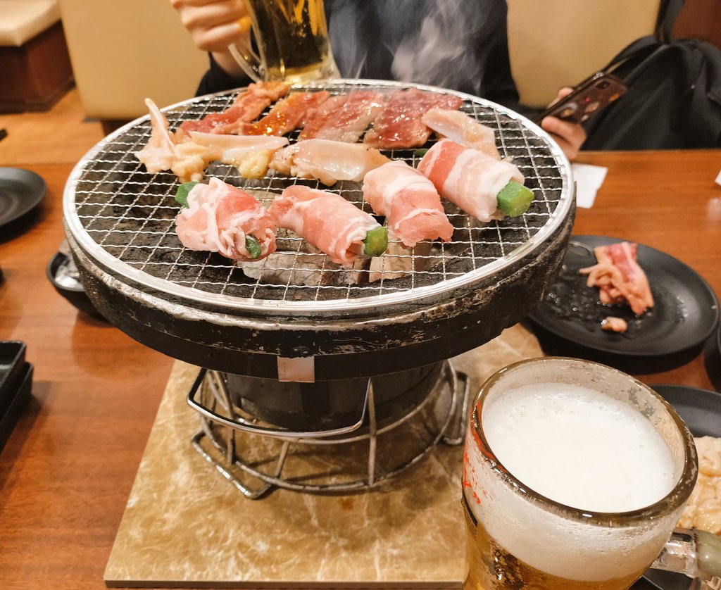 Sl_Fairies's tweet photo. 平日焼肉✌︎('ω')✌︎ https://t.co/0LfxvMQdyg