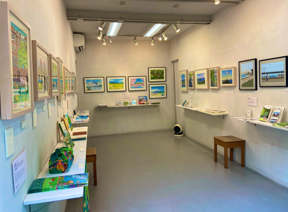 edakanon's tweet photo. 本山浩子さんの展示を観に、OPA galleryへ。素敵な絵にほっこり。他の方の風景画もとても素敵で、小旅行に行った気分になりました^_^ 展示は、明日まで！
#OPA  #本山浩子　#風景　#表参道 https://t.co/6GndEoMhJj
