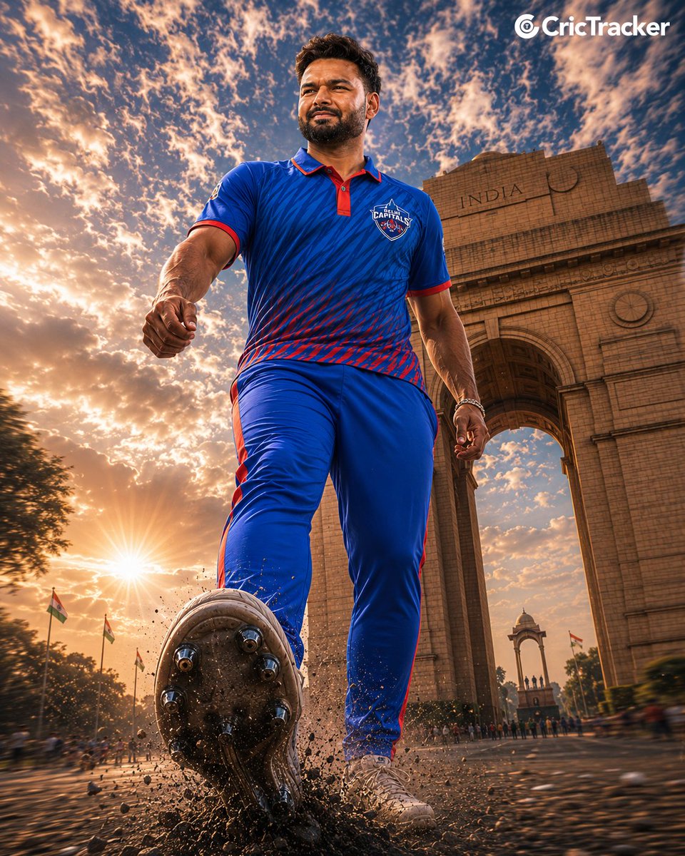Cricketracker's tweet photo. Delhi never stopped chanting his name🩵❤️

After two years away, Rishabh Pant returns to Delhi Capitals, the franchise that backed a fearless youngster and watched him become a superstar.🏏

The prodigal son is back where he belongs. https://t.co/93wpKK5wtC