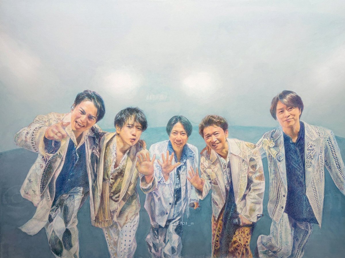 luminance6901_m's tweet photo. ステージ奥へ向かう5人描きました
(色鉛筆・水彩)

映像見たり歌を聴いていると未だにまた会えるような気がする  多分何年経ってもそんな感じでいるのかもしれない、大好きだ嵐 https://t.co/4L1ZSG7isW