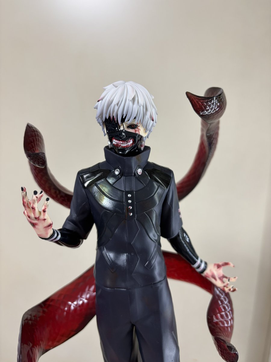 kjanneD's tweet photo. 金木くん、目の周りの血管と返り血のプチリペイントした。思ったよりいい感じではなかろうか😃

雰囲気に合うね👍 https://t.co/J2KaEJkm4w