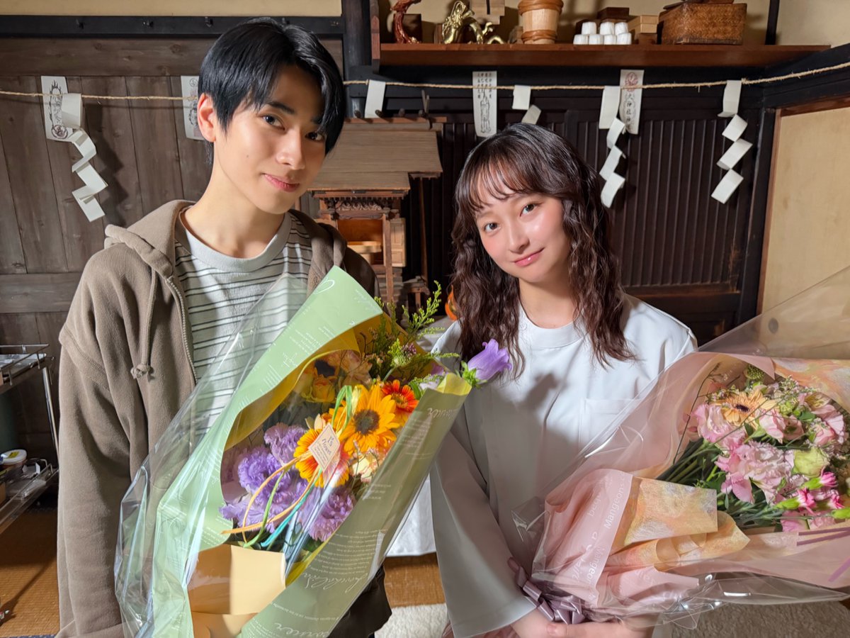 lunacy_TX's tweet photo. #ドラマるなしい 🕯

📸•─• 『 𝐎𝐟𝐟 𝐒𝐡𝐨𝐭 』•─•📸

郷田るな役￤#原菜乃華 さん
石川スバル役￤#本島純政 さん
大内塔子役￤#影山優佳 さん

クランクアップ時のお写真をお届け💐

大変な撮影の連続でしたが本当にお疲れ様でした🥺

U-NEXTにて全話配信中.ᐟ.ᐟ
🔗https://t.co/NxuJHCFarf https://t.co/kYekSFCKFq