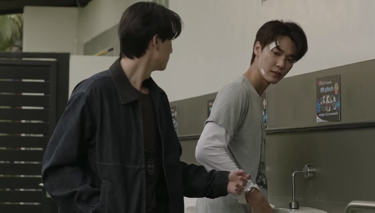 teevithe's tweet photo. kayphat ada benih benih… yakin gue… FAV SCENE!!!

#MrKillSeries https://t.co/S0ah0uSfeO