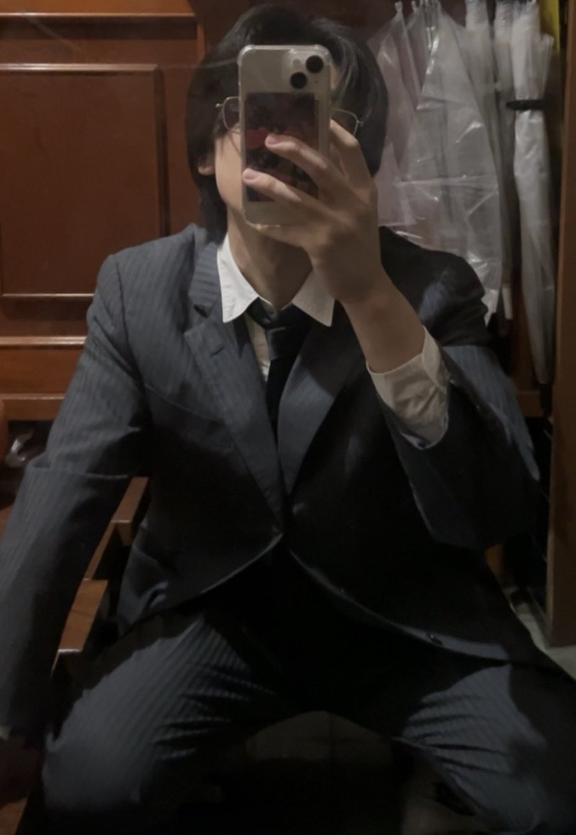 1oo44's tweet photo. 女風時代の出勤服を

#裏アカ女子と繋がりたい 
#裏アカ男子 https://t.co/HSXg73DVTf