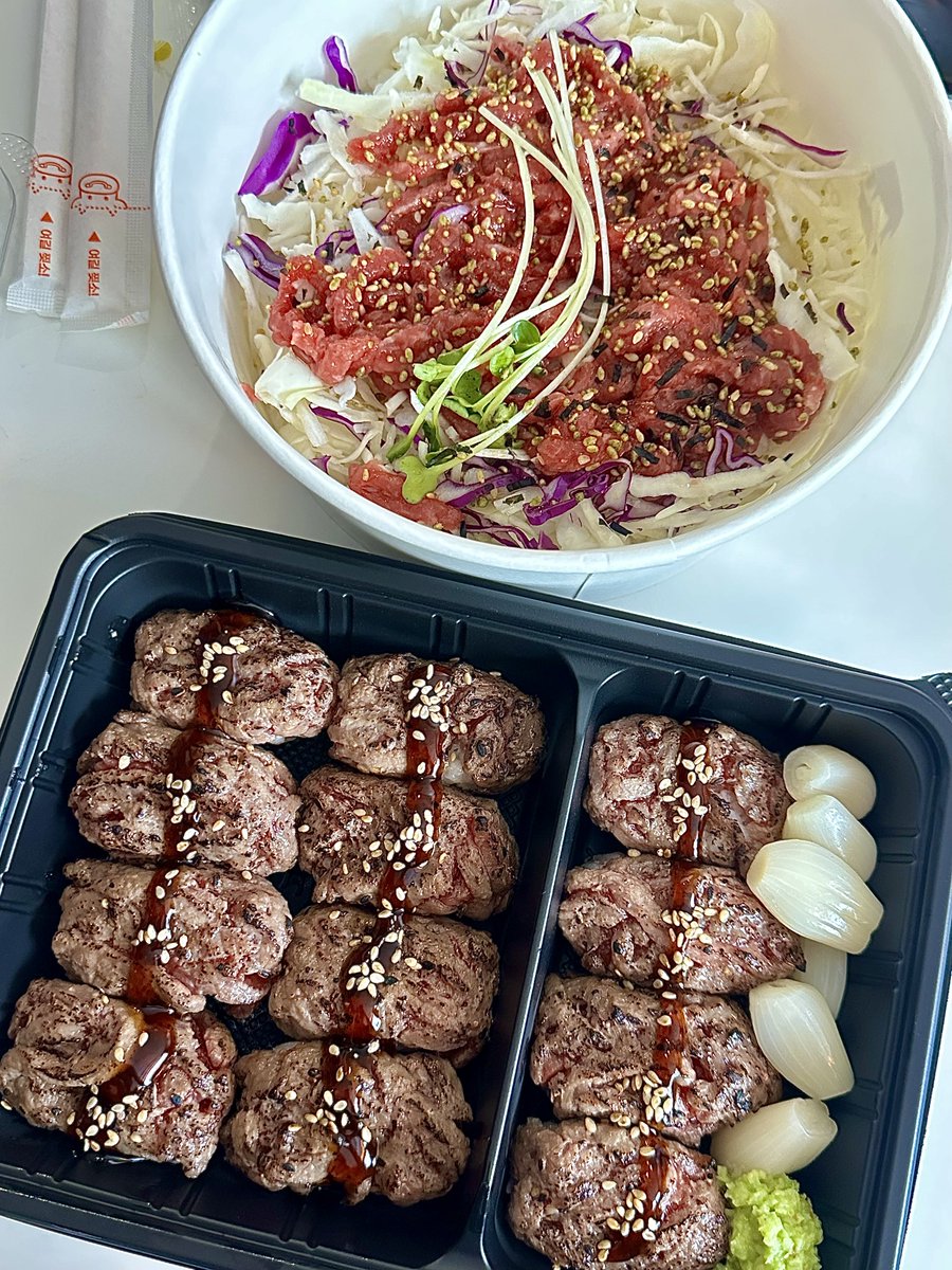 baegopensaram's tweet photo. 육바연
육회비빔밥, 그릴초밥 https://t.co/uKuEXO19OP