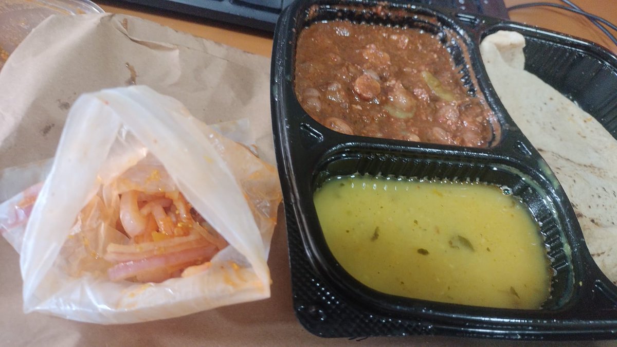 siddhartharathi's tweet photo. @zomato i ordered mini thali chapati through you from Tawa N Wok in mira road. I selected no onion no garlic option. But your food contained garlic and onion both. When I complained you were telling me to take 68 rs coupon from tawa N Wok who can't follow my instruction or leave. https://t.co/h0pK1bOar8