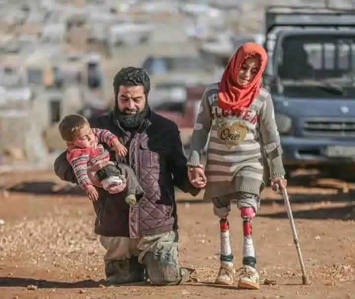 mustafa_aylar's tweet photo. Gazze'de aile olmak. https://t.co/nAgsLpMQVC