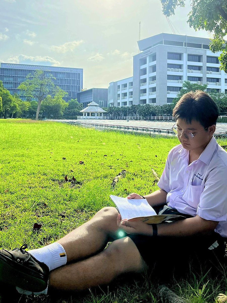 Mixicle14's tweet photo. 🤓📸 https://t.co/FASJldBq47