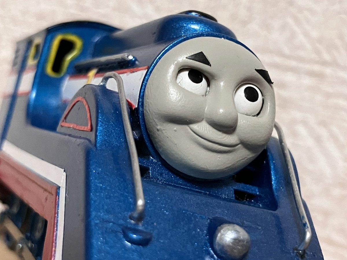 Sodormail1992's tweet photo. OO gauge Streamlined Thomas!
OO gauge 流線形トーマス

The face is amazingly modelled by @Thomasmodeller1 !

※アニクラはそのうち‥ https://t.co/AC14wzZv2k